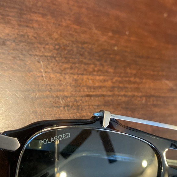 Quay Australia Polarized sunglasses - Picture 8 of 8
